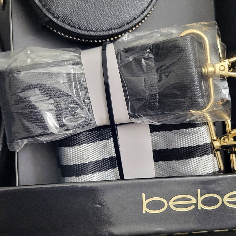 Bebe 5-Piece Crossbody Gift Set – Chic, Stylish & Ready to Shine! - Picture 6 of 6